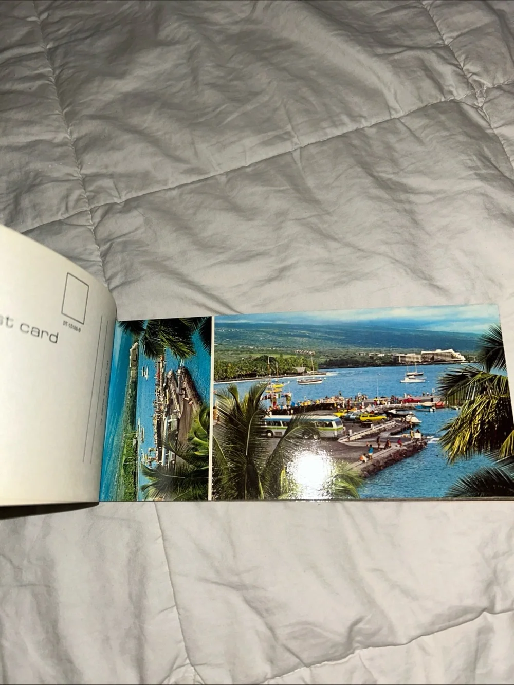 Vintage “Aloha From Hawaii”, 20 Colorful Postcards, Bonus Album